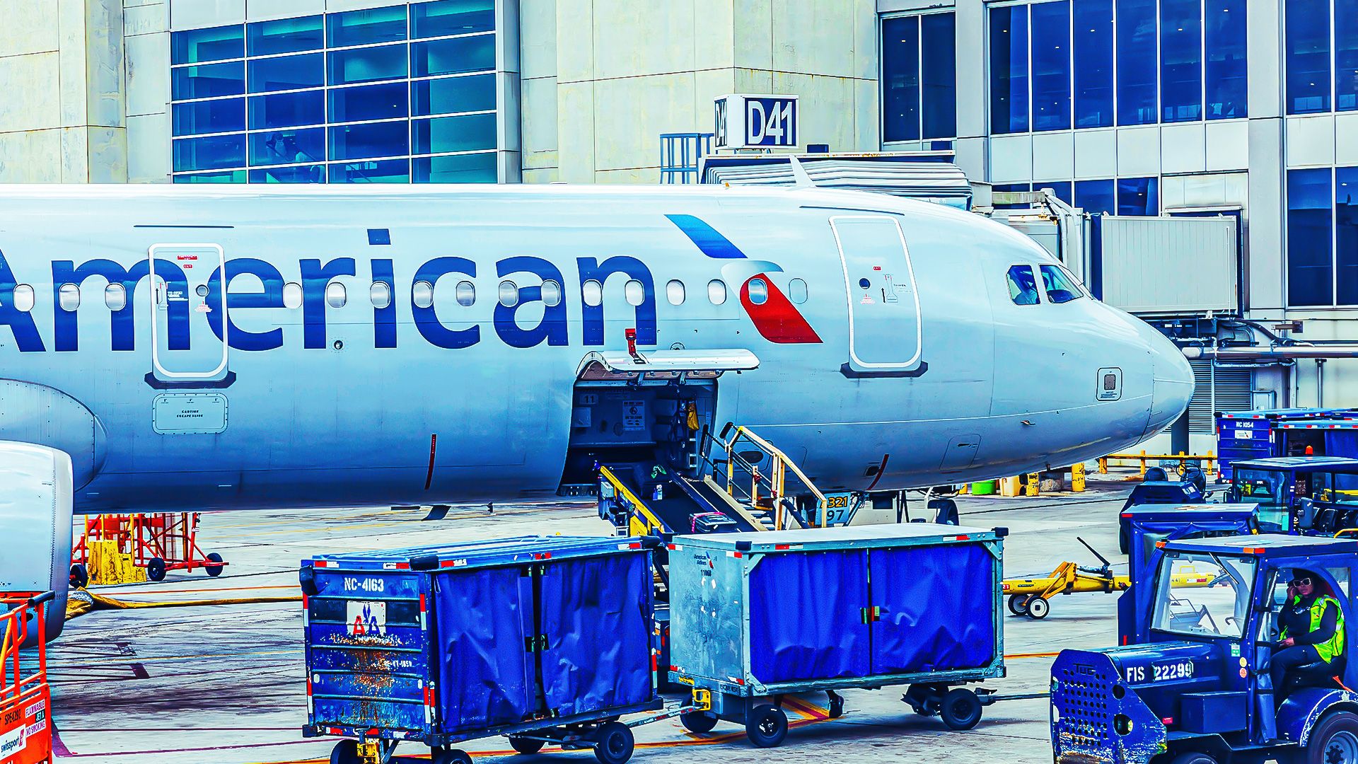 American Airlines Overhauls Carry-On Policy for Smoother Boarding