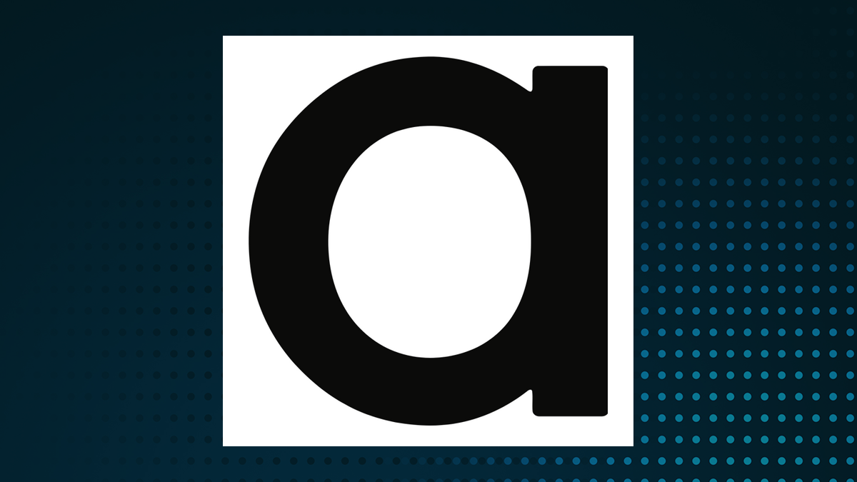 ASOS Insider Sells £28,600 in Stock Amid Market Fluctuations