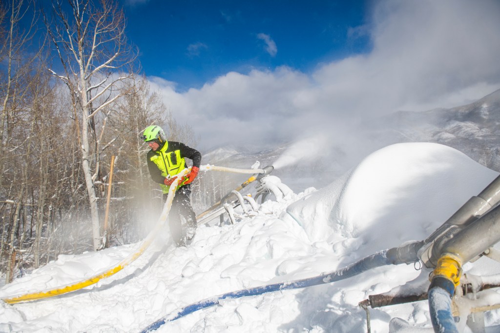 Colorado’s Snowpack Decline Sparks Debate on Climate Change Impact
