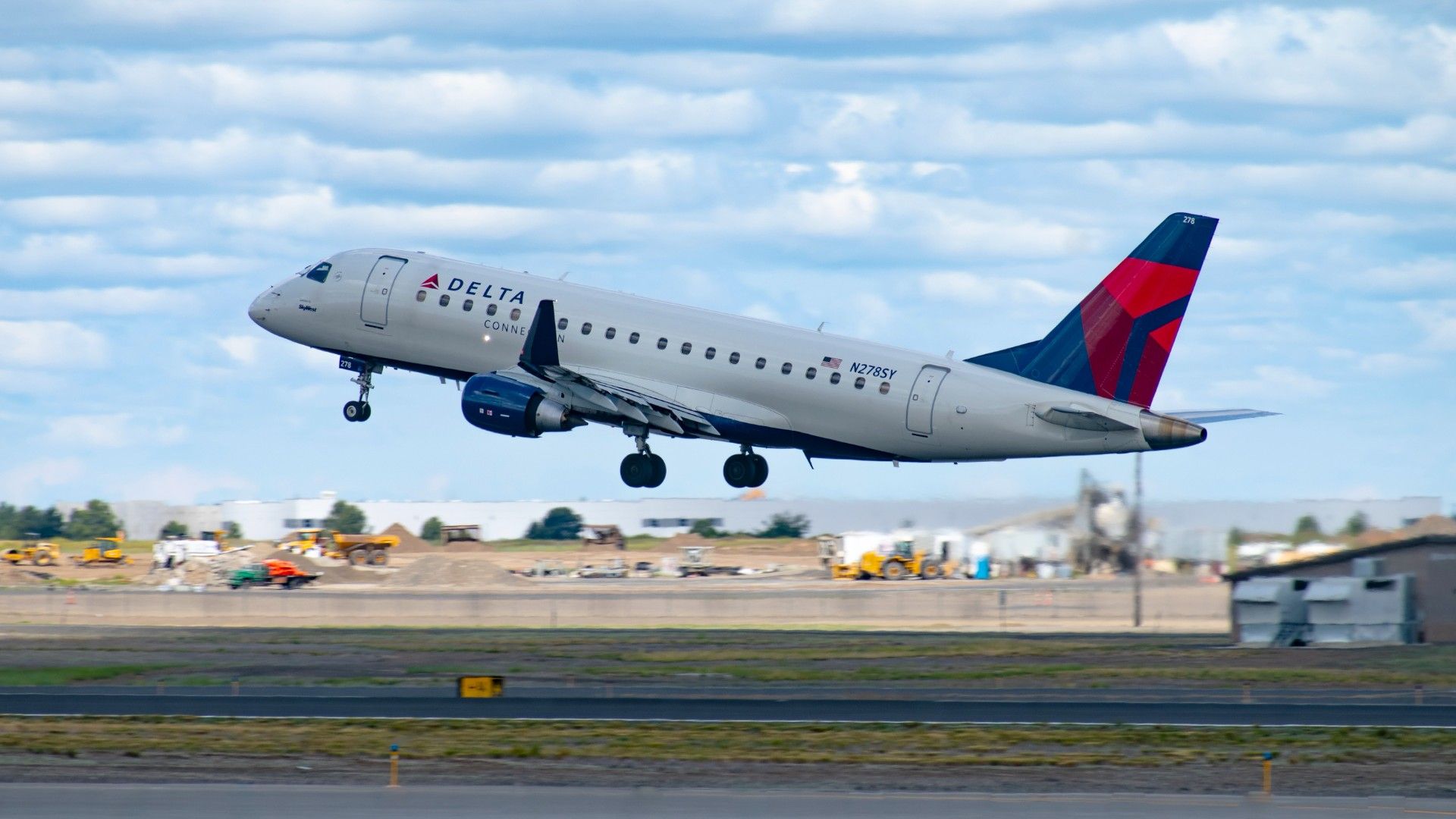 Delta Air Lines Reveals Its Shortest Domestic Routes, Starting at 74 Miles
