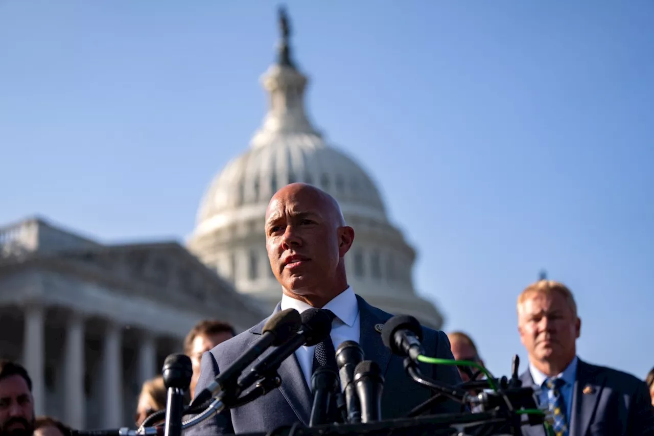 Rep. Brian Mast Praises Trump Ahead of State of the Union Address